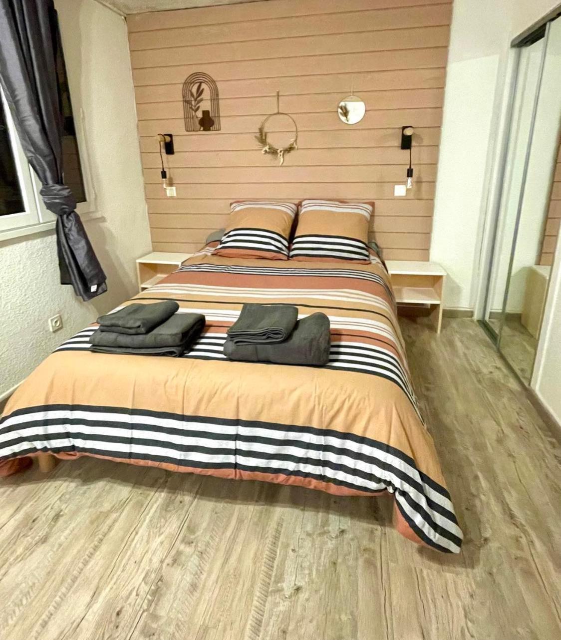 Appartement Avec Piscine En Vallee D'Ossau Bielle Eksteriør bilde